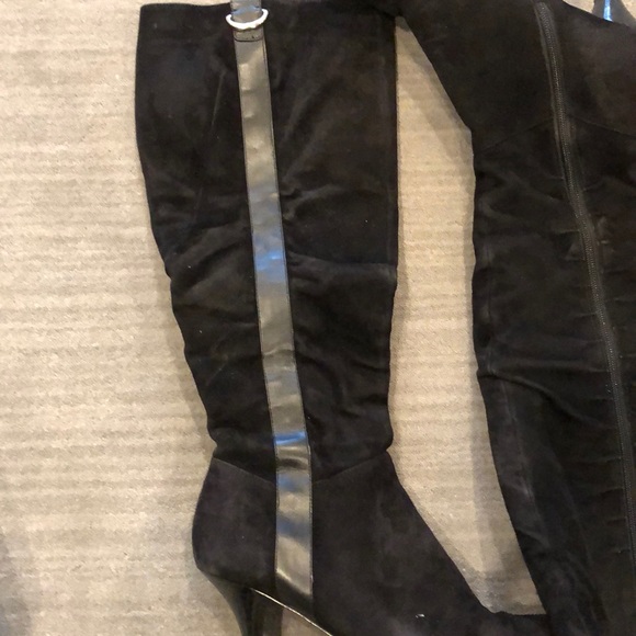 Suede boots - Picture 2 of 2